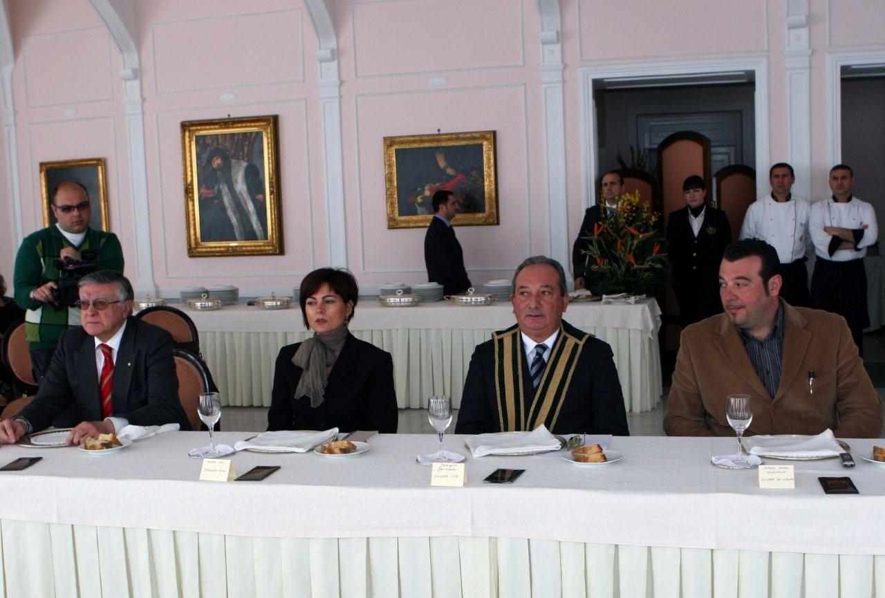 da_destra_la_giuria_alberto_aloisi_emanuela_russo_giuseppe_viva_claudio_ciotola_img_42861.JPG